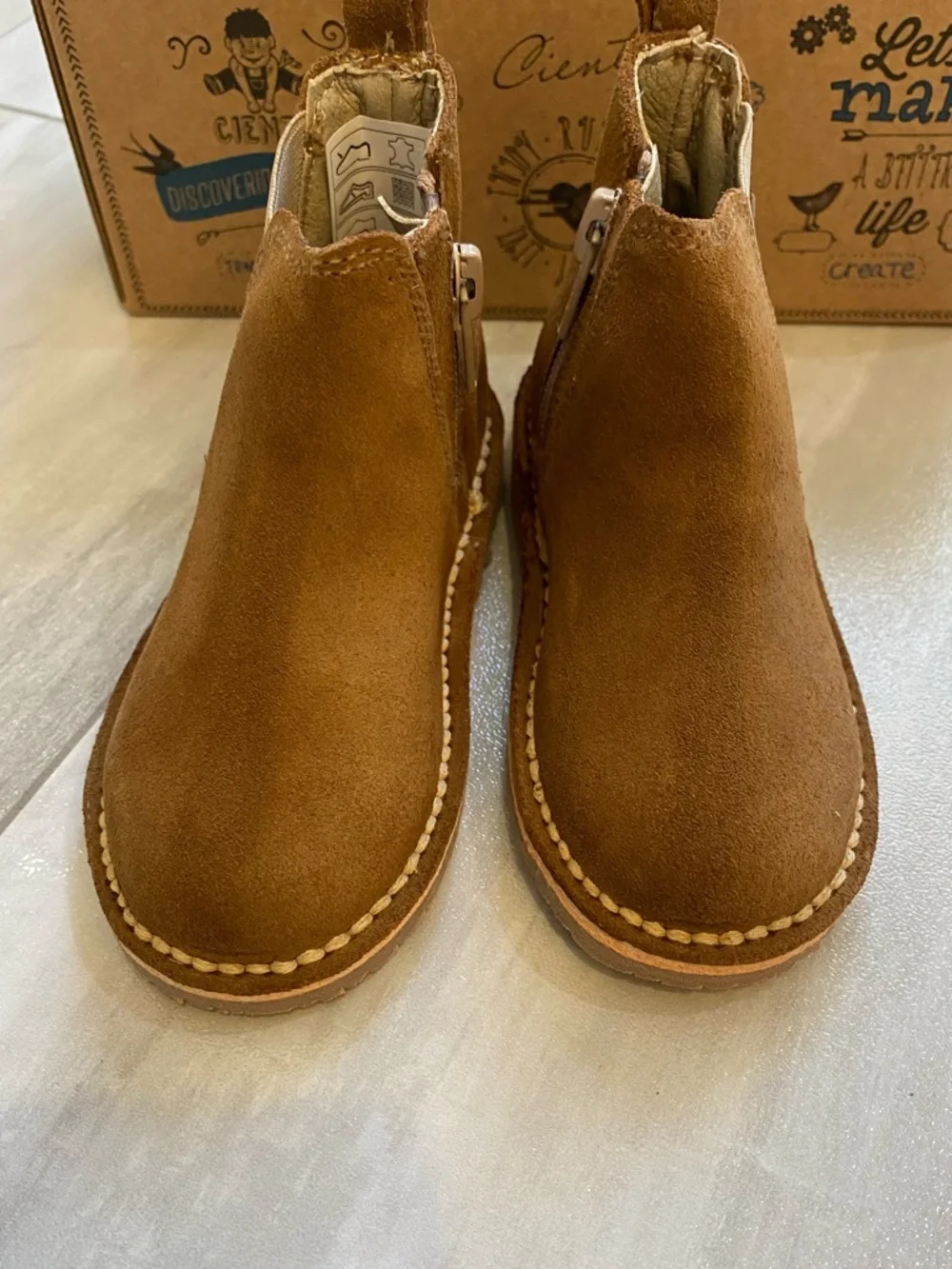 NWT Cienta Classic Tan Brown Suede Leather Zip-Up Round Toe Boot toddler 6